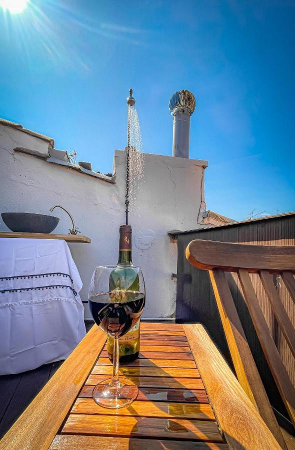 Duplex, Jacuzzi, Terrasse Sur Les Toits Apartment Nisa Exterior foto